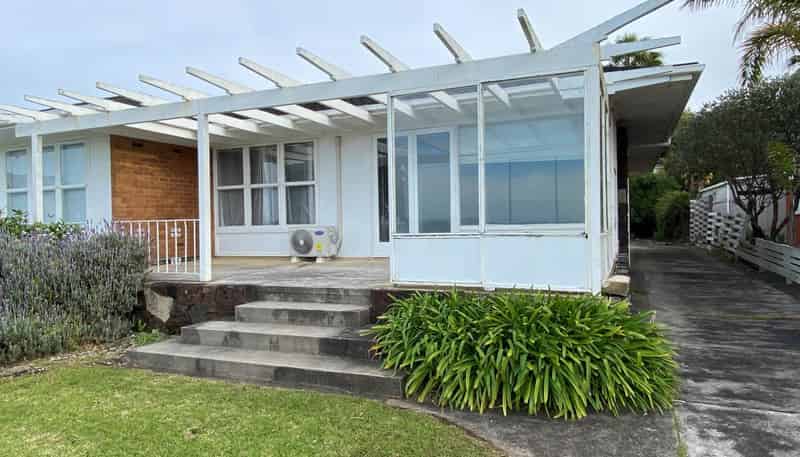 61 The Esplanade, Eastern Beach