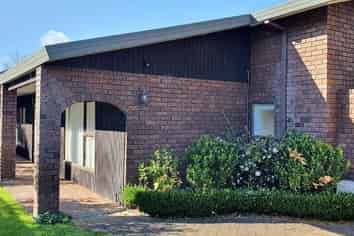 8A Tamihana Avenue, Fairfield