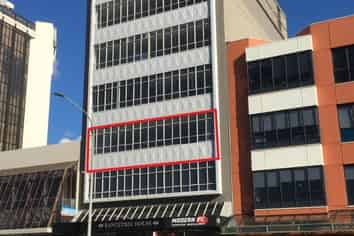 Entire floor with a view - level 2