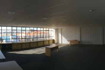 Entire floor with a view - level 2