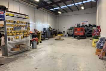 242 sqm Office / Warehouse, Wigram