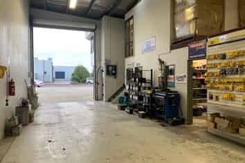 242 sqm Office / Warehouse, Wigram