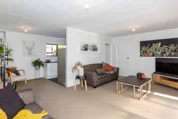 5 Beveridge Place, Greenmeadows