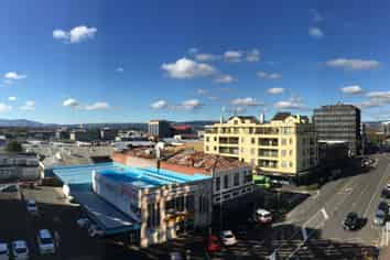 Entire floor with a view - Level 4