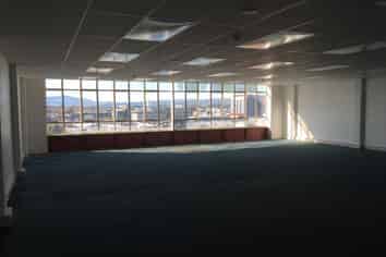 Entire floor with a view - Level 4