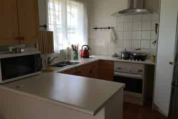 1236 State Highway 16, Waimauku