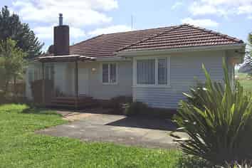 1236 State Highway 16, Waimauku