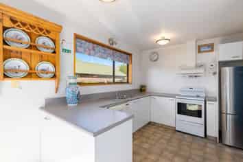 1/165 Prestons Road, Redwood