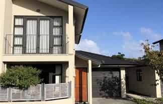 16/8 Landscape Road, Papatoetoe