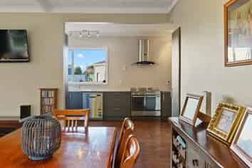 12 Wrights Road, Sheffield