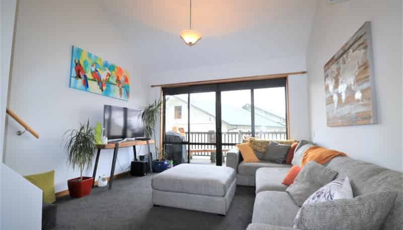 304/139 Fernhill Road, 