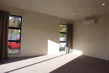 2 Chatham Street, Addington