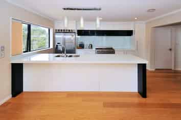 24 Silver Moon Road, Albany