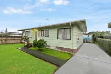 2/13 John Street, Mangere East