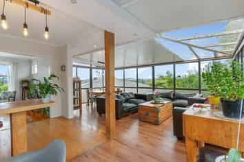 29 Jaemont Ave, Te Atatu South