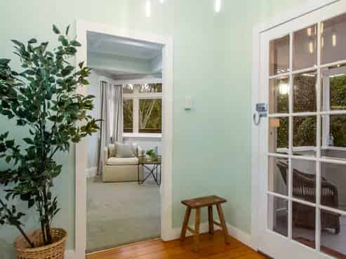 1/33 Abbotts Way, Remuera