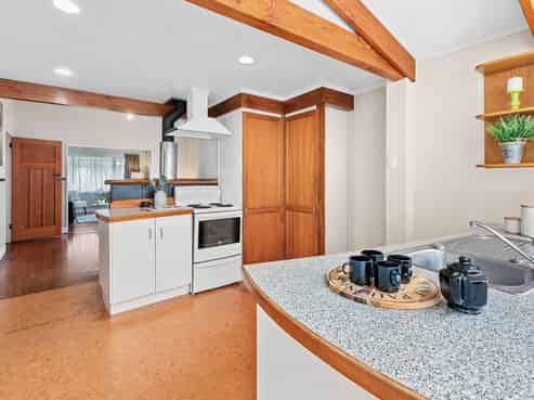 72 Hatea Drive, Regent