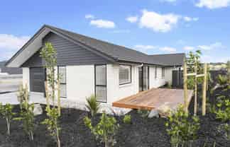 56 Henry Taylor Rise, Wainui