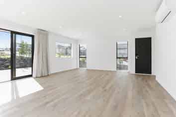 56 Henry Taylor Rise, Wainui