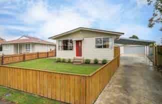 48 Amberley Avenue, Westbrook