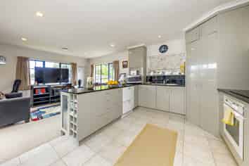 11 Glenveagh Park, Weymouth