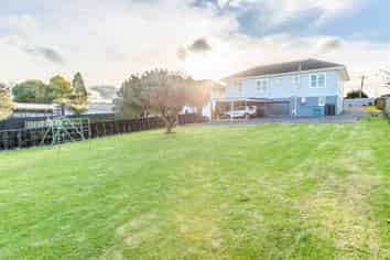 18 Wellesley Road, Mangere Bridge