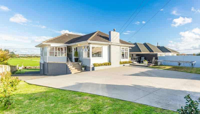 18 Wellesley Road, Mangere Bridge
