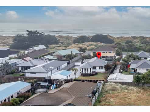 508 Marine Parade, South New Brighton