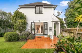 1/4 Whitworth Road, Mount Eden