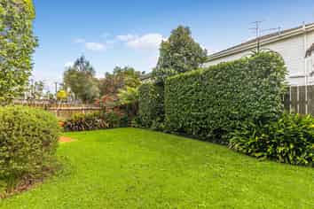 1/4 Whitworth Road, Mount Eden