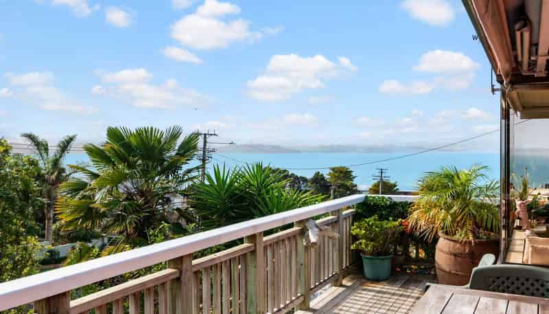 16a Alexander Road, Algies Bay