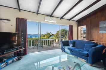 7a The Glade, Algies Bay