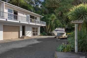 7a The Glade, Algies Bay