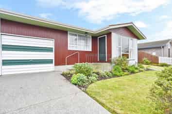 2/1 Larkhill Place, Russley