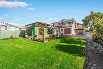 4291 Great North Road, Glendene