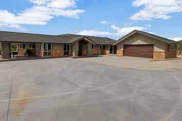 145 Great North Road, Kamo