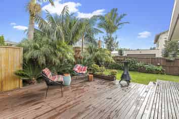 2/15 Riverview Road, Panmure