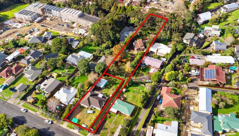 118 & 118A Rosier Road, Glen Eden
