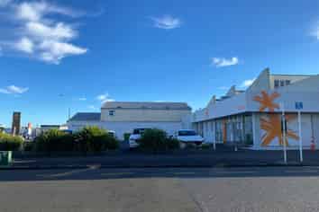 Stand-out space - plenty of parks