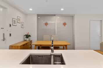 109/10 Lion Place, Epsom