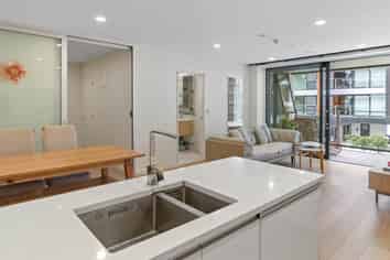 109/10 Lion Place, Epsom