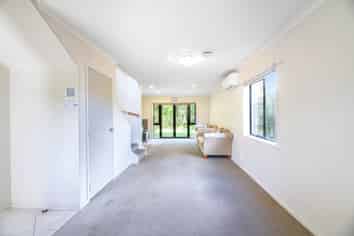 12 Barnea Circle, Glen Eden