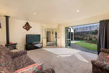 10 St Lukes Rd, Mount Albert