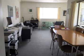 1/14 Burns Street, Westown