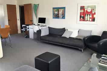 1/14 Burns Street, Westown