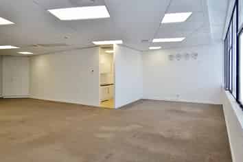 Newmarket Superb Location