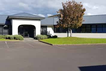 Large Office Format with Warehouse