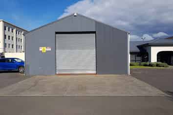 Large Office Format with Warehouse