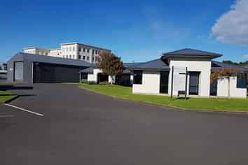 Large Office Format with Warehouse