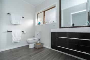 290 Peachgrove Road, Fairfield